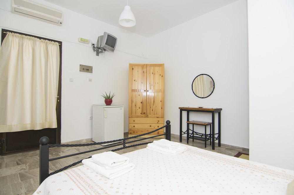 Margarita Appartement Perissa  Buitenkant foto